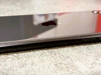 Mobiiltelefon iPhone SE 128 gb