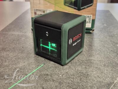 Ristjoonlaser Bosch Quigo Green koos statiiviga MM2