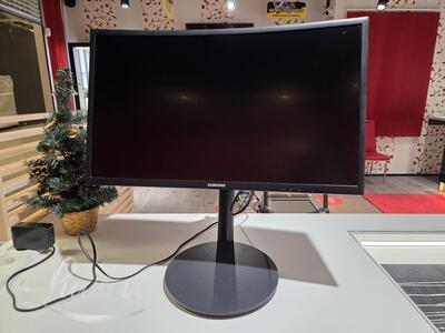 Monitor Samsung 24" FullHD Curved 