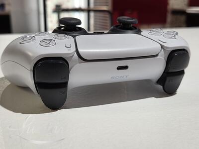 Juhtmevaba kontroller Sony Playstation 5 DualSense Wireless Controller (CFI-ZCT1W)