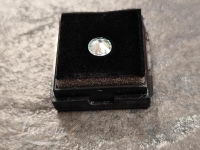 Teemant 1ct 6.5mm UUS!