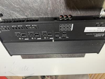 JL Audio XD1000 5v2