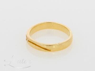 Kuldsõrmus 585* Briljant