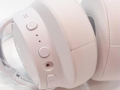 Juhtmeta kõrvaklapid JBL Tune 770 NC