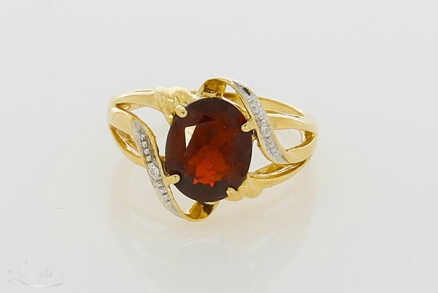 Kuldsõrmus 585* Granaat + Briljandid