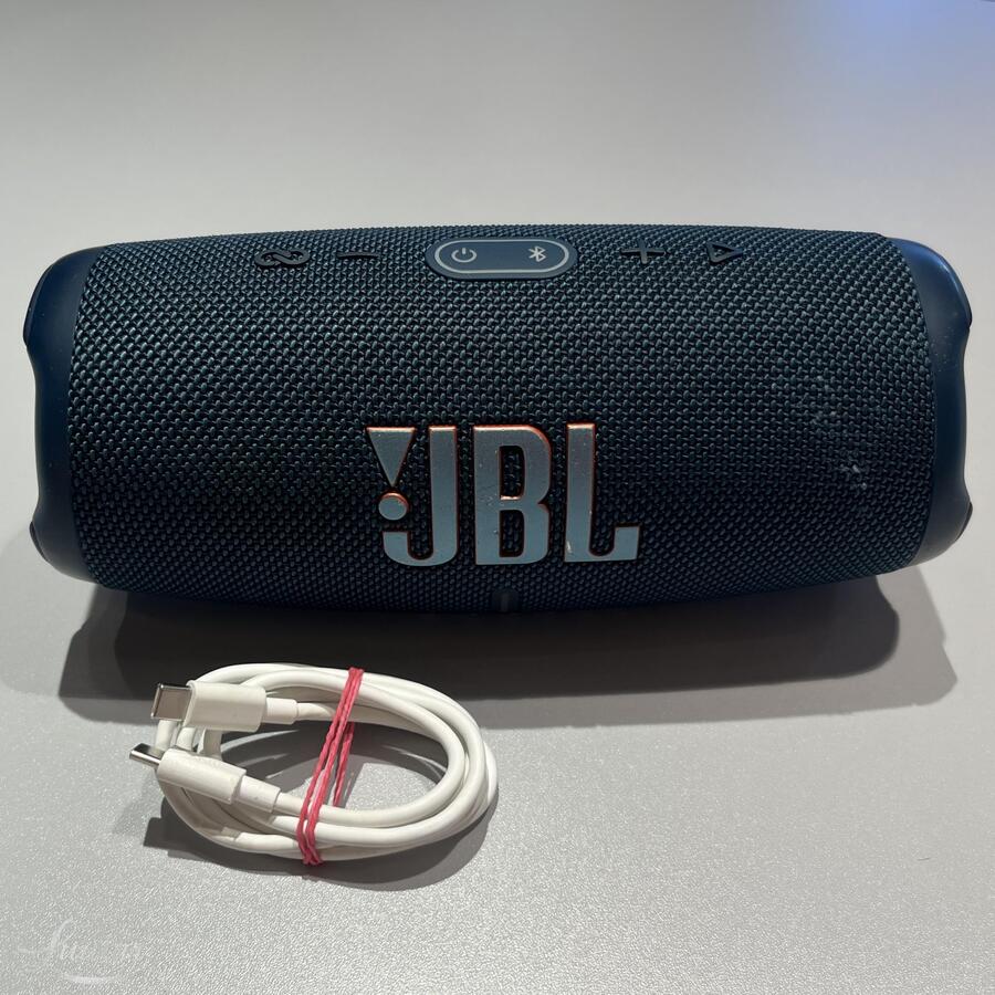 Bluetooth kõlar JBL Charge 5