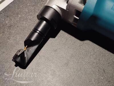 Nakerdaja Makita JN1601