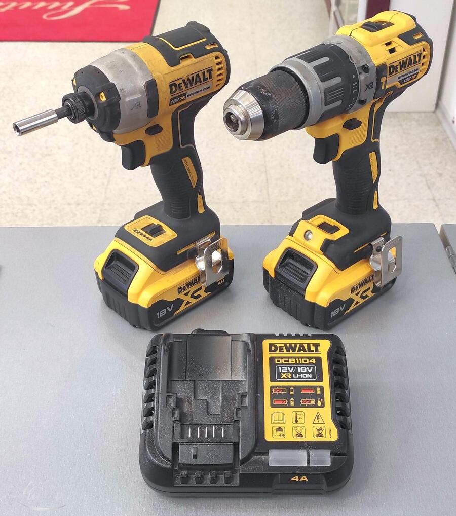 Tööriistakomplekt Dewalt DCK266P2T