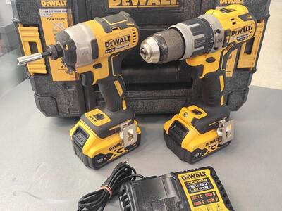 Tööriistakomplekt Dewalt DCK266P2T