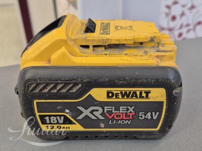 Aku Dewalt DCB548