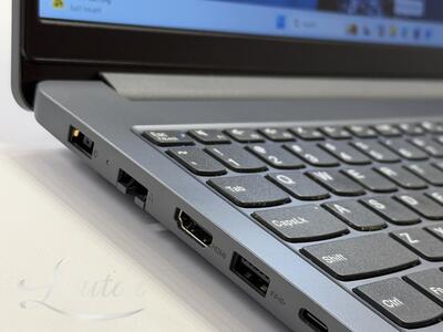 Sülearvuti Lenovo LOQ 15IAX9E