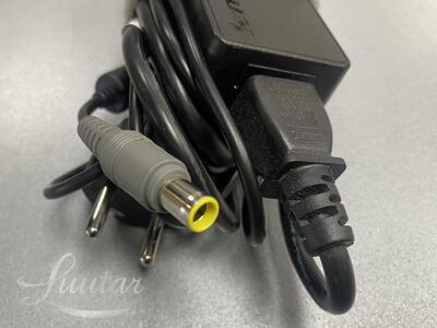 Sülearvuti laadija Lenovo