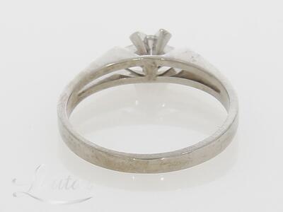 Kuldsõrmus 750* Briljant