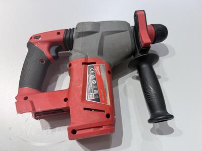 Akupuurvasar Milwaukee M18 CHX
