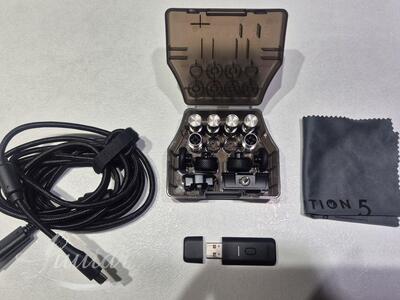 Pult Nacon Revolution 5 Pro