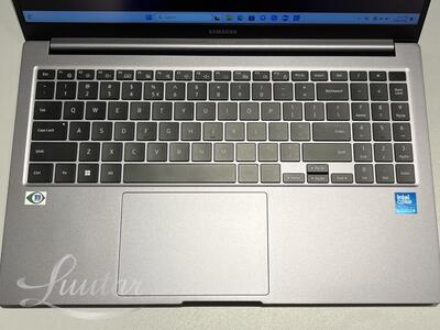 Sülearvuti Samsung NP754XGK