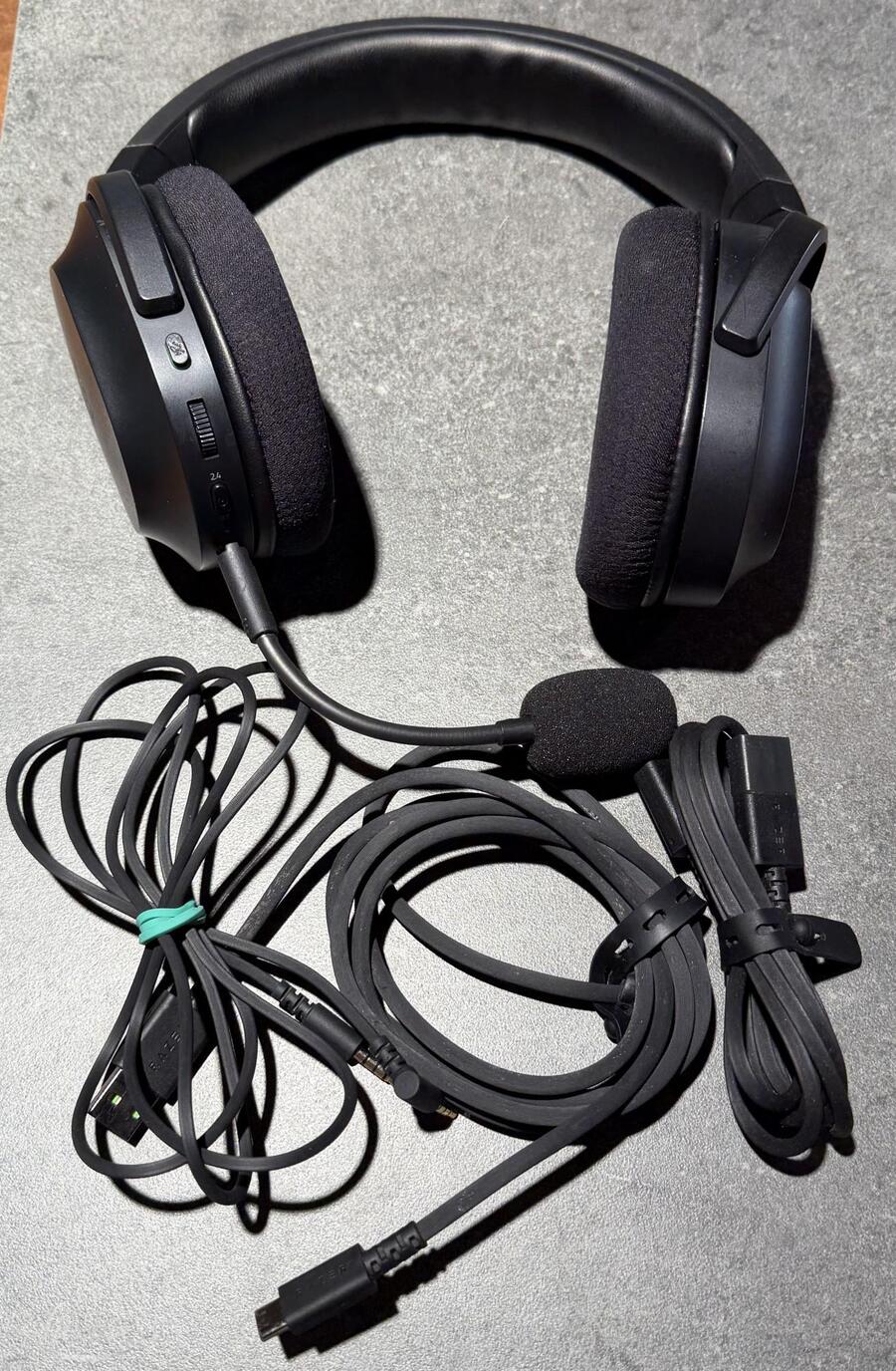 Kõrvaklapid Razer Barracuda X