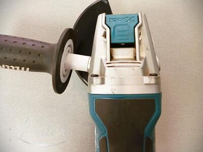 Akunurklihvija Makita DGA519