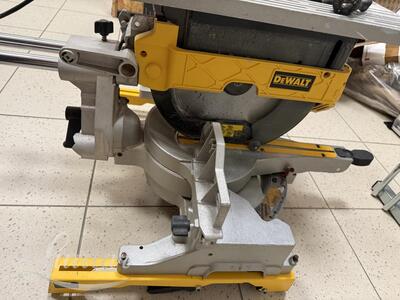 Järkamis-platesaag DeWalt D27112