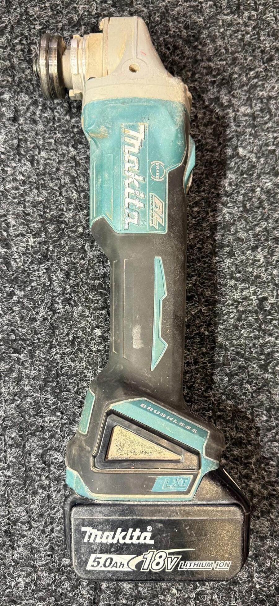 Nurklihvija Makita DGA506