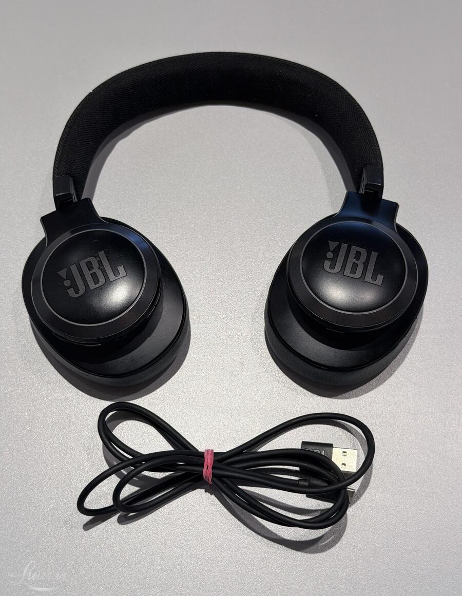 Juhtmeta kõrvaklapid JBL Live 770NC