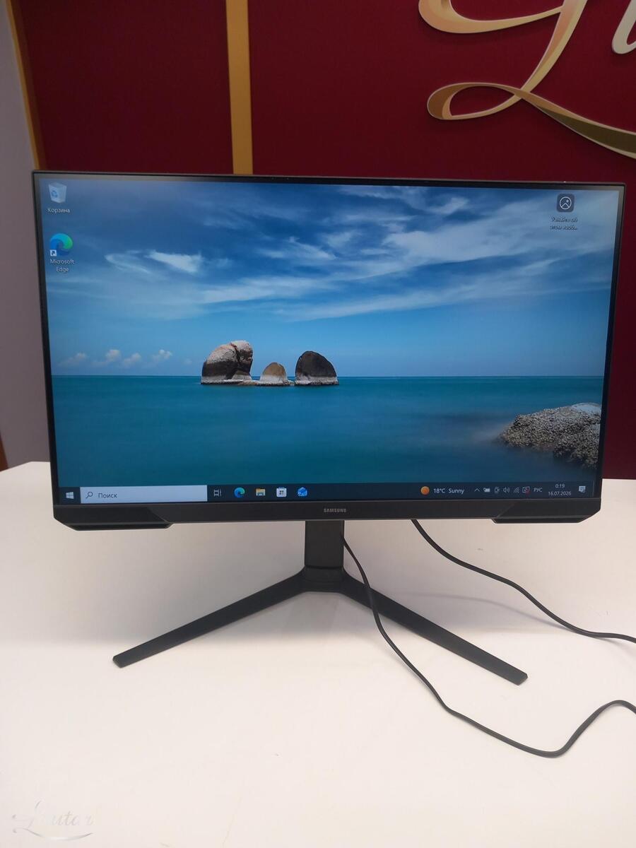 Monitor Samsung LS24DG302EUXEN