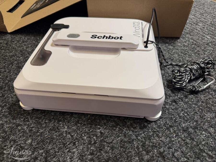 Aknapesurobot Schbot Wind X2