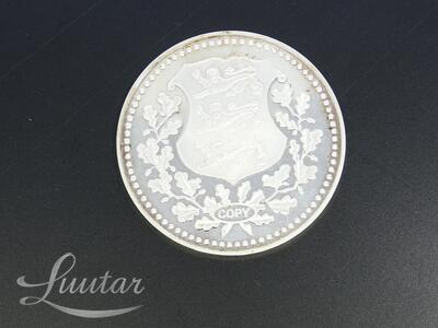 Hõbemünt 999* 1926. aasta 10-margase mündi koopia