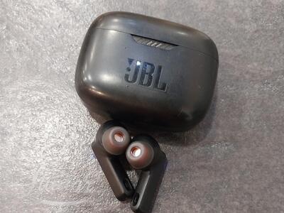 Juhtmevabad kõrvaklapid JBL Tune 230