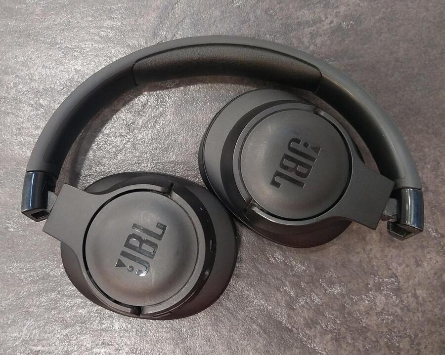 Bluetooth kõrvaklapid JBL Tune 720BT