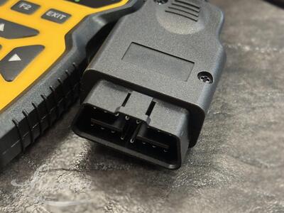Autodiagnostika OBD II V519