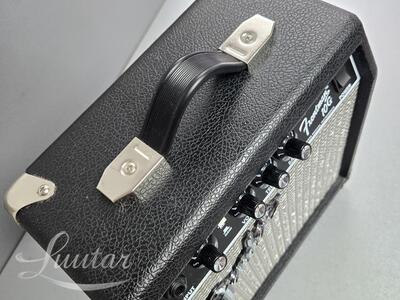 Võimendi Fender Frontman 10G