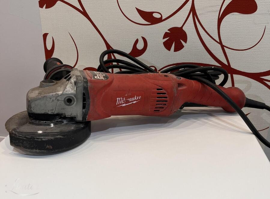 Nurklihvija Milwaukee AGV 17-125 XE