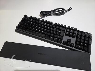 Juhtmega mänguklaviatuur Steelseries Apex 7 KB-00010 Red Switch