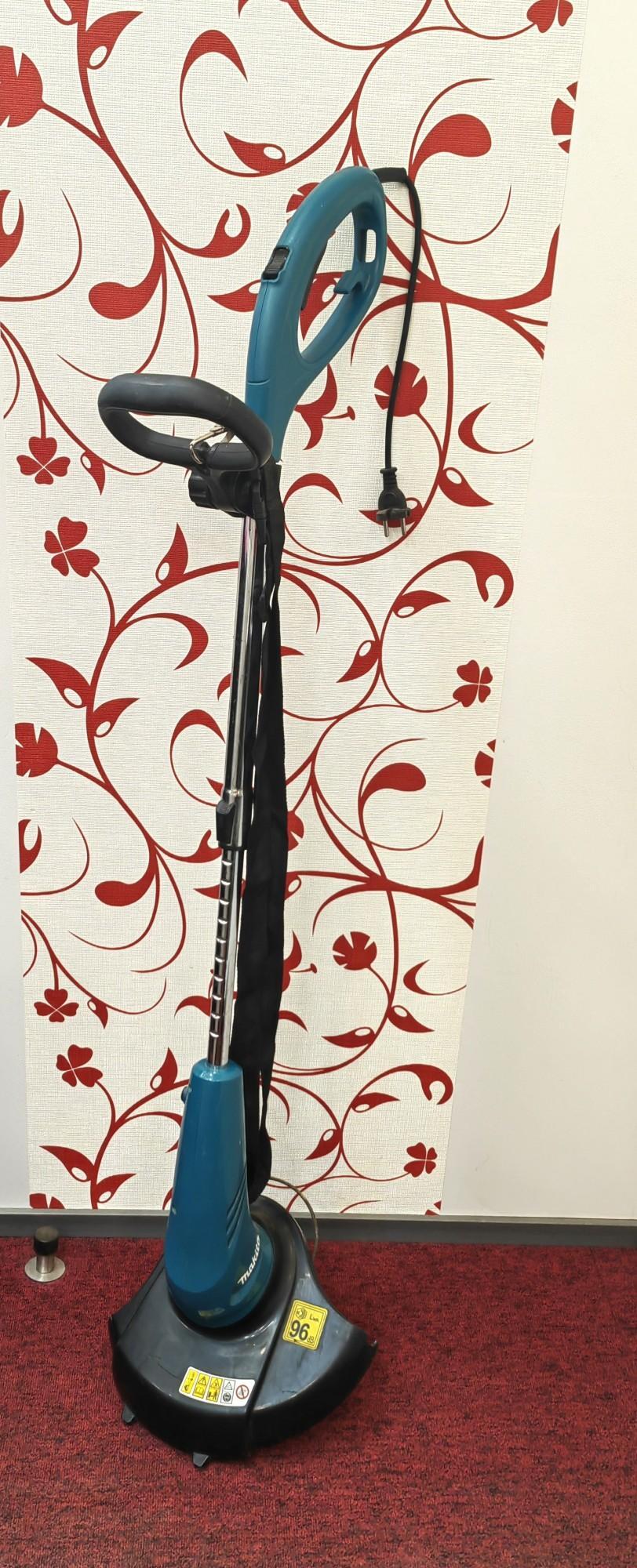 Tootefoto - Elektriline murutrimmer Makita UR3000