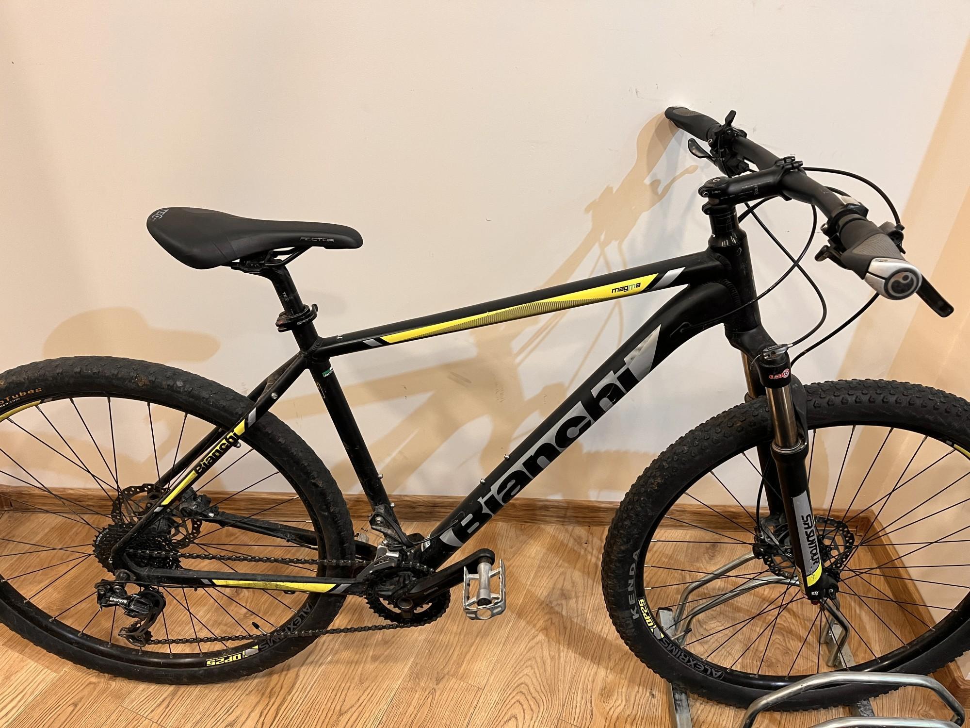 Tootefoto - Jalgratas Bianchi 9