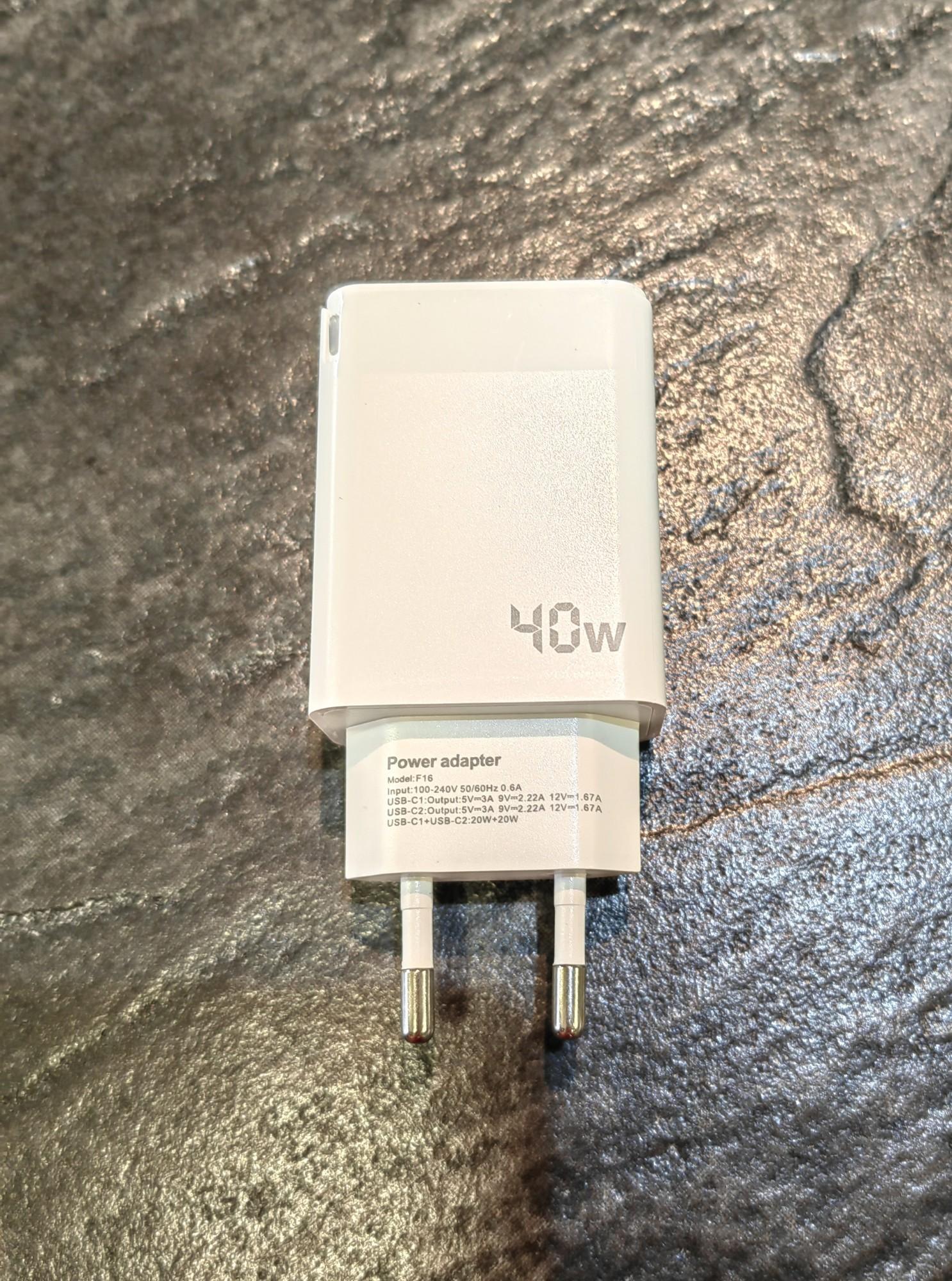 Tootefoto - Laadija Prestico F16 2xUSB Type-C 40W PD