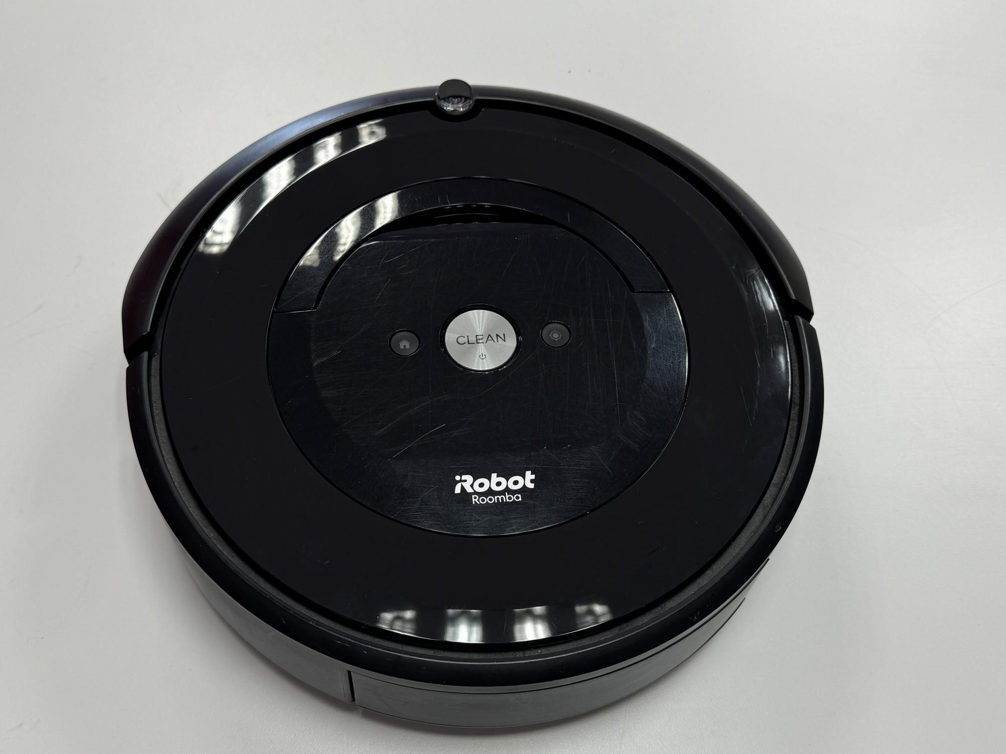 Tootefoto - Robottolmuimeja iRobot Roomba e5