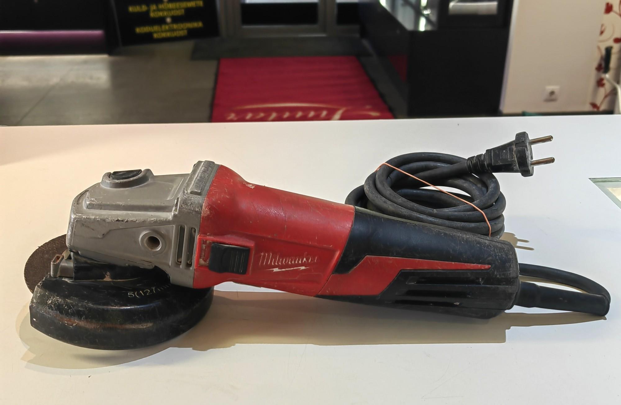 Tootefoto - Elektriline nurklihvija Milwaukee AGV 15-125 XC