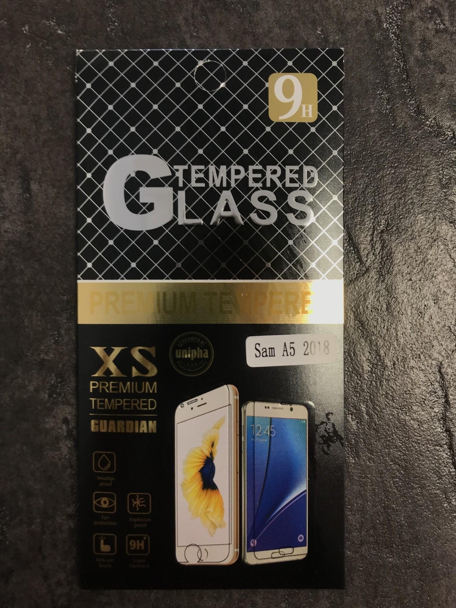 Tootefoto - Kaitseklaas, sobib Samsung A5 2018-le