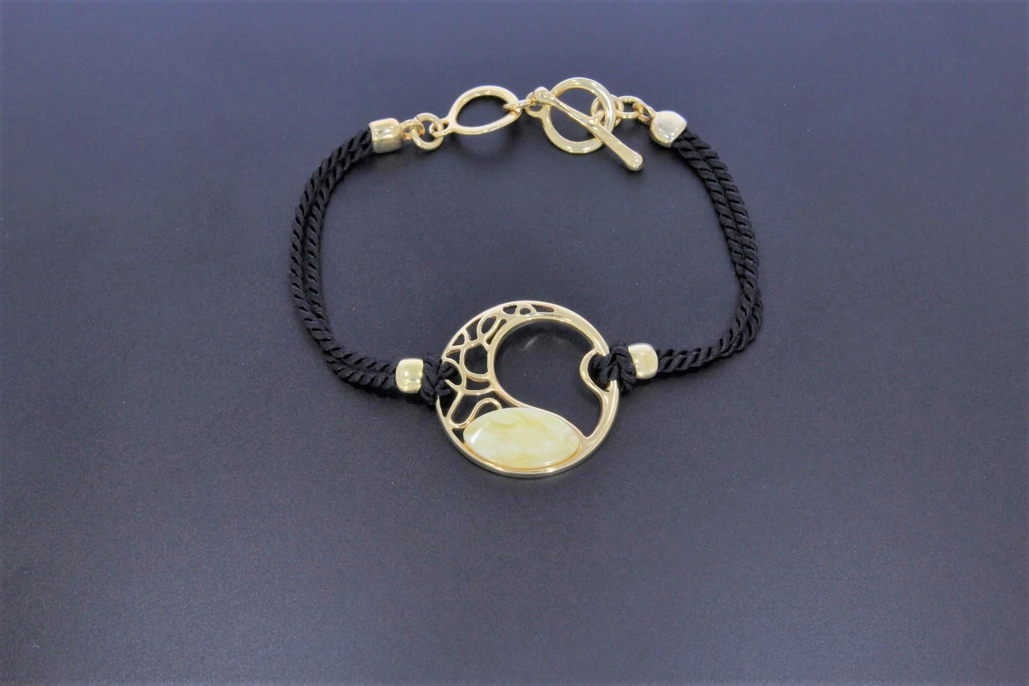 Tootefoto - Käevõru hõbedaga