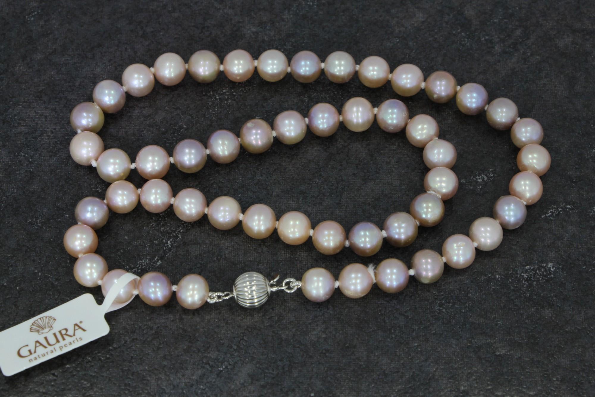 Tootefoto - Kaelakee Pärlitest GAURA