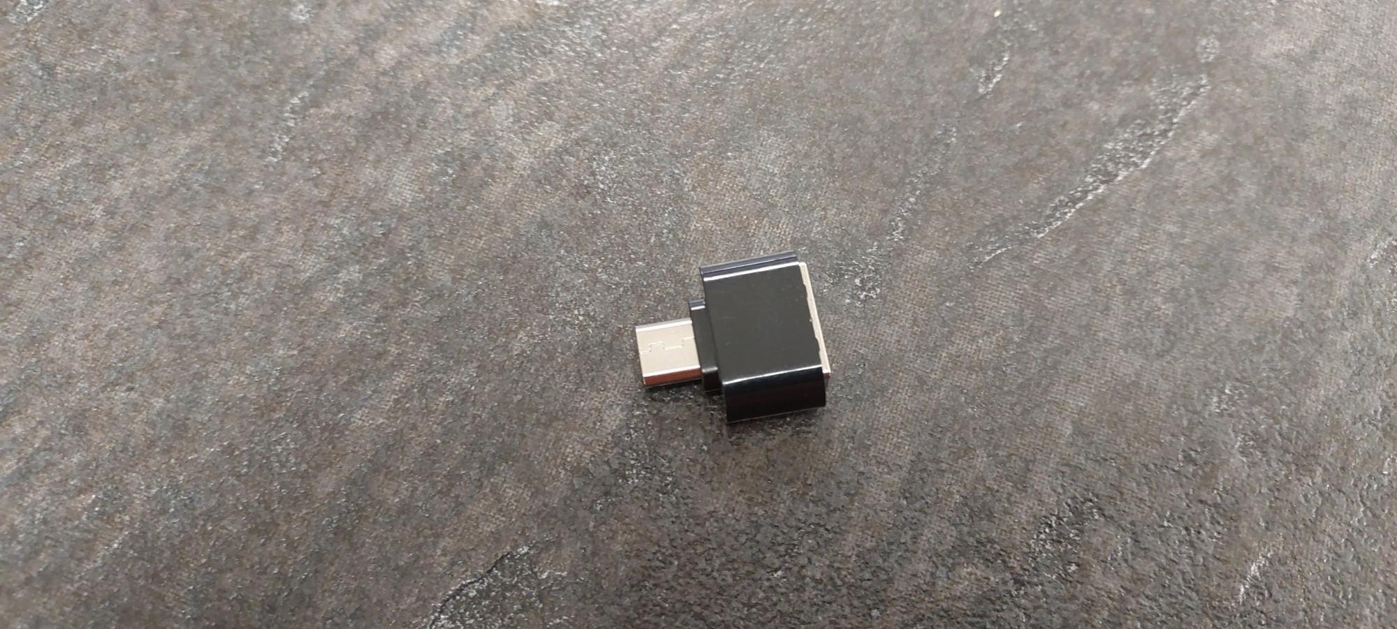 Tootefoto - Üleminek OTG USB microUSB → USB