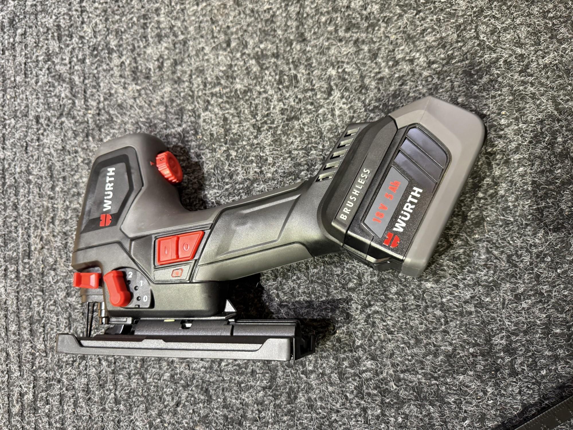 Tootefoto - Juhtmevaba tikksaag Würth STP 18-A + 5