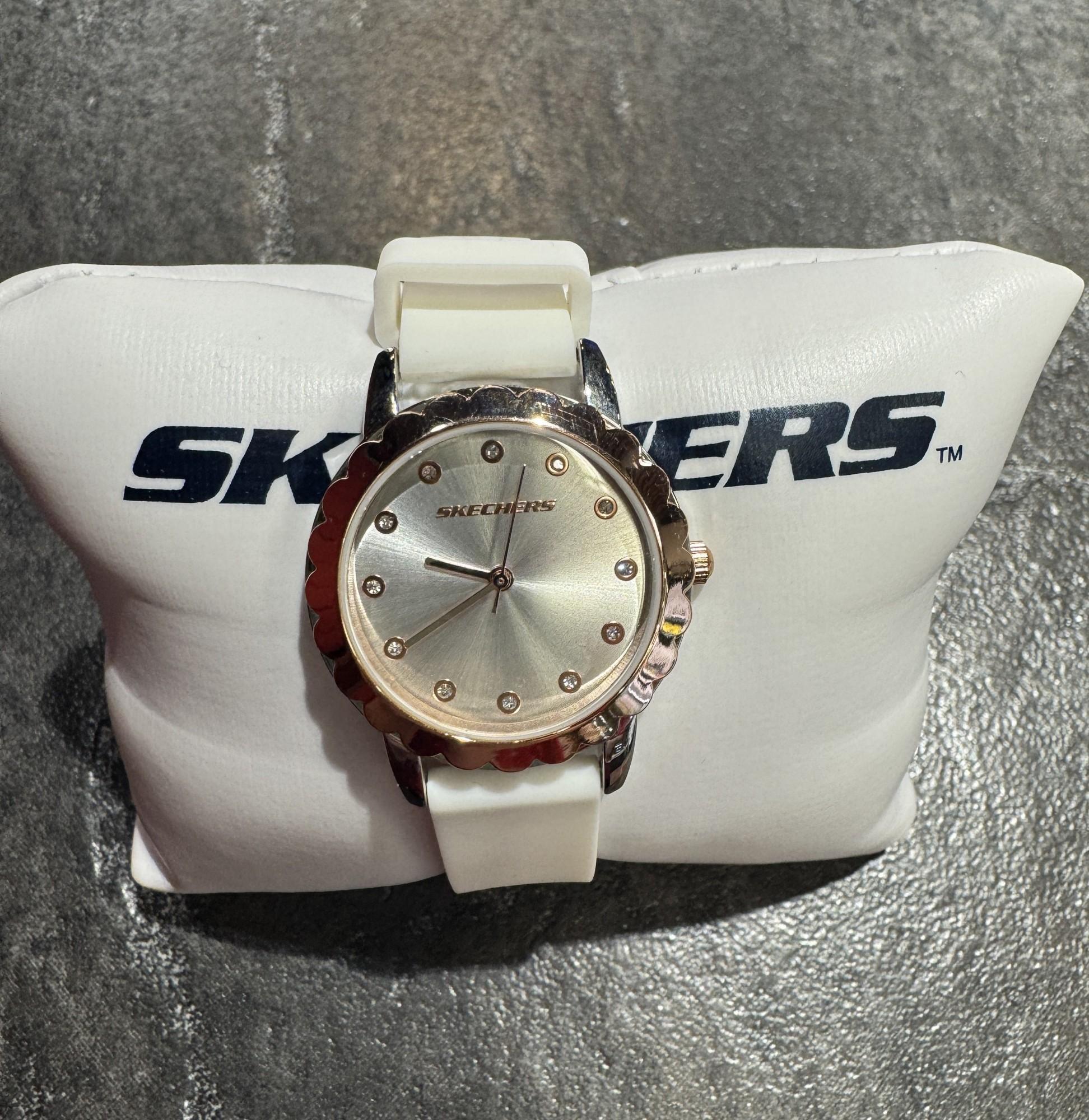 Tootefoto - Käekell Skechers