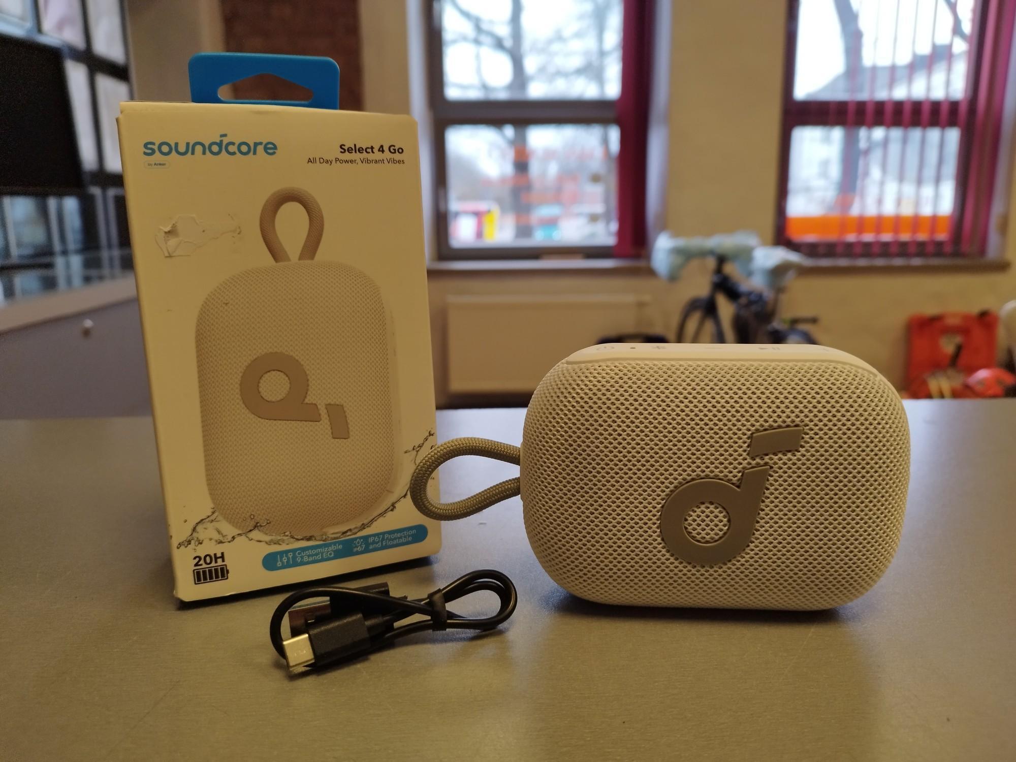 Tootefoto - Juhtmevaba kõlar Soundcore Select 4 Go