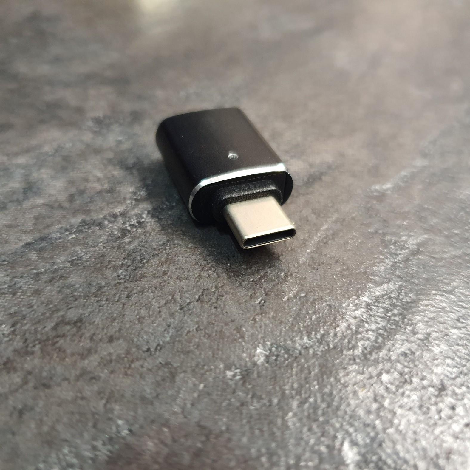 Tootefoto - Üleminek OTG USB → USB Type-C