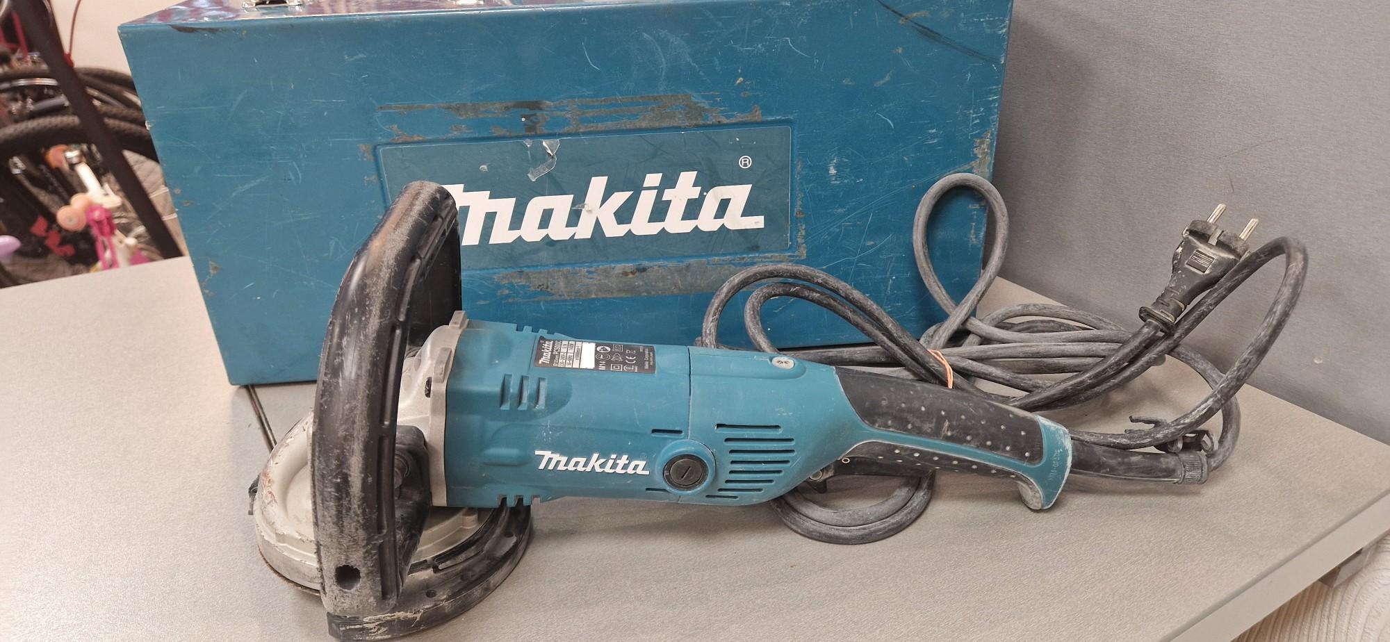 Tootefoto - Betoonilihvmasin Makita PC5000C