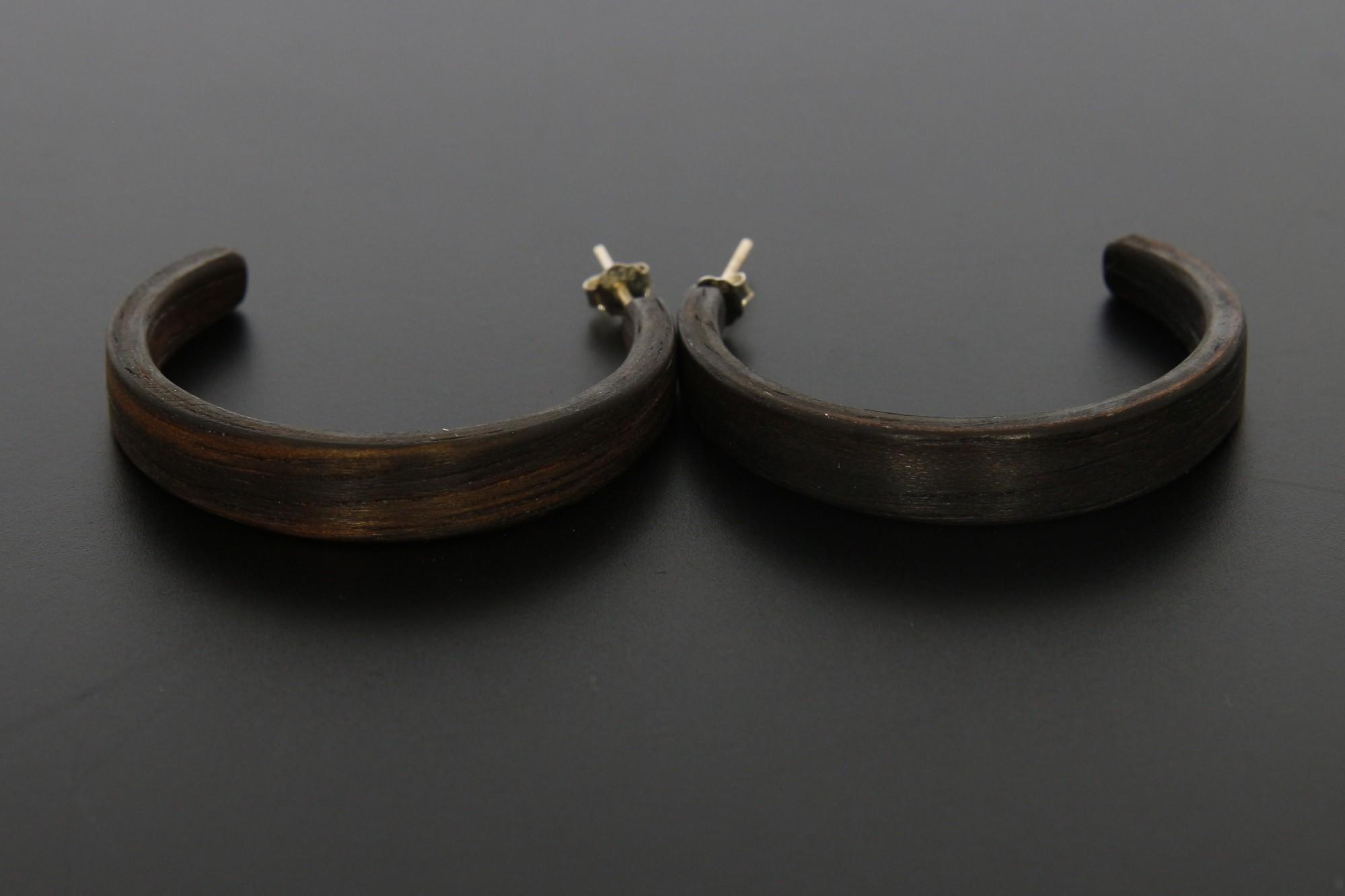 Tootefoto - Hõbekõrvarõngad 925* Eebenipuu Su Puu!