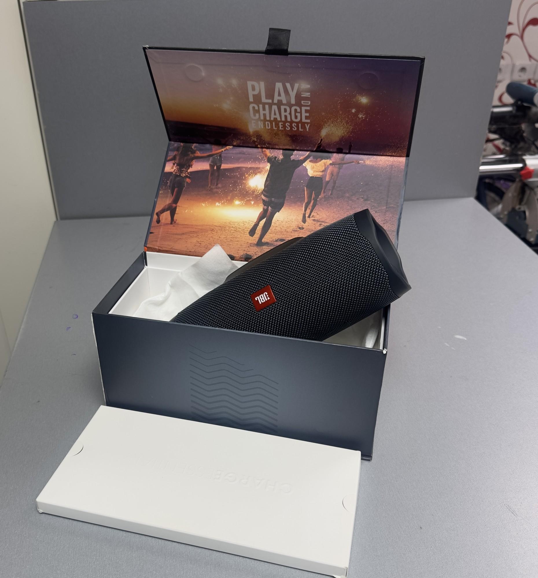 Tootefoto - Kõlar JBL Charge Essential 2